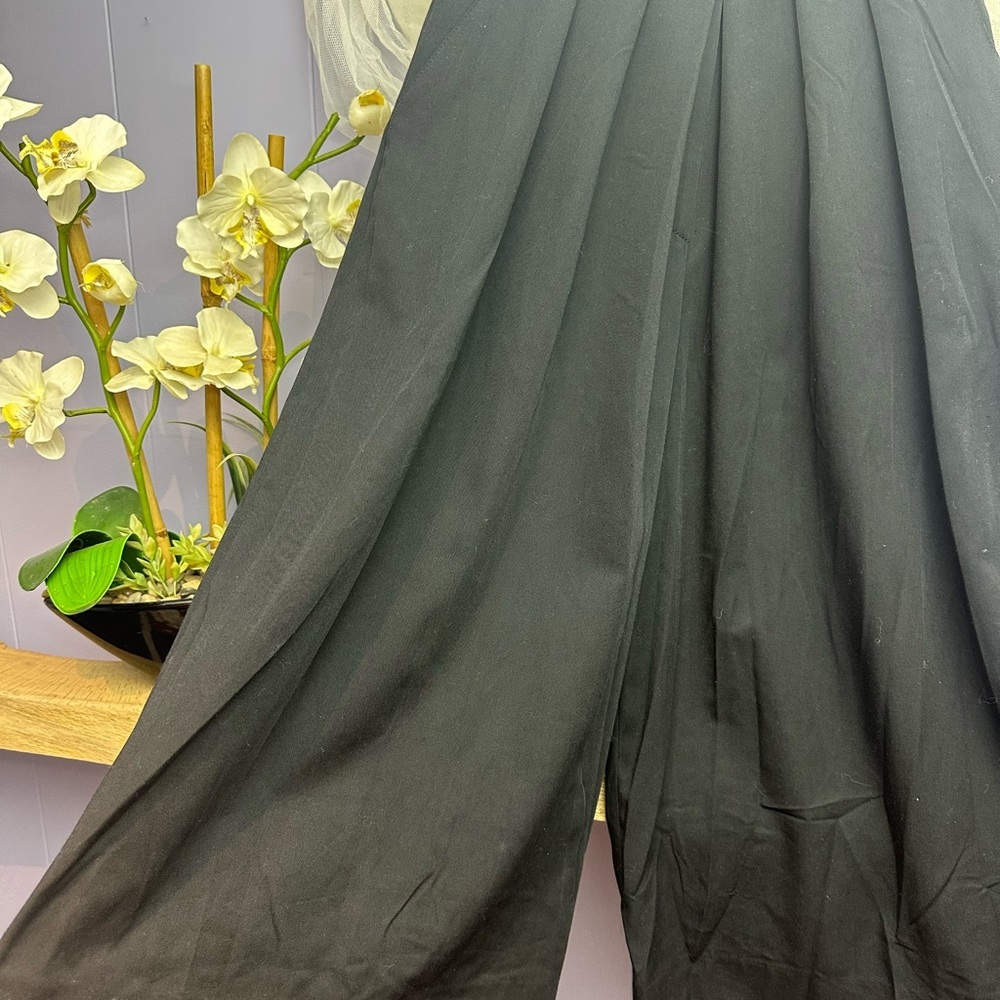 Elegant Black Pleated front Culottes for Women - Picture 3 of 11